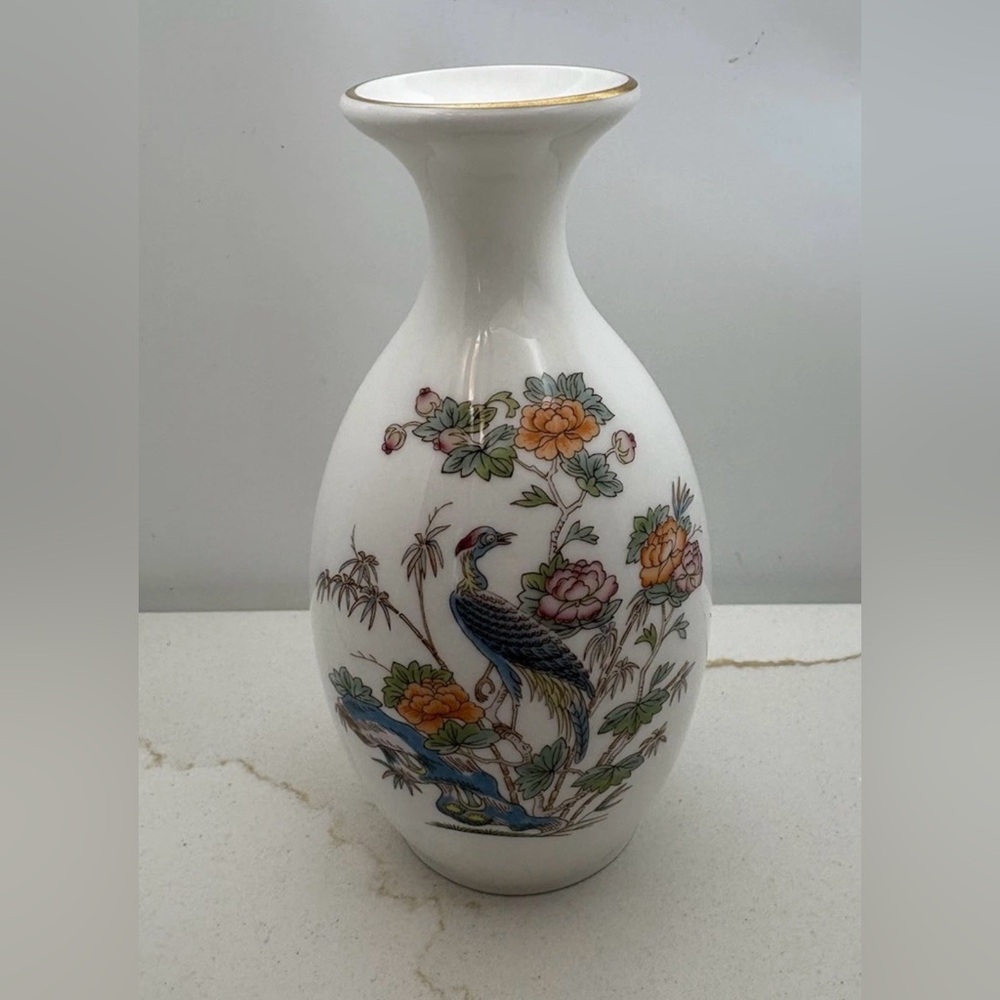 VTG Wedgwood Kutani Crane 1971 Bone China 5” Flower Bud Vase Made in England